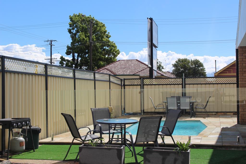 Centrepoint Motel Dubbo Ngoại thất bức ảnh